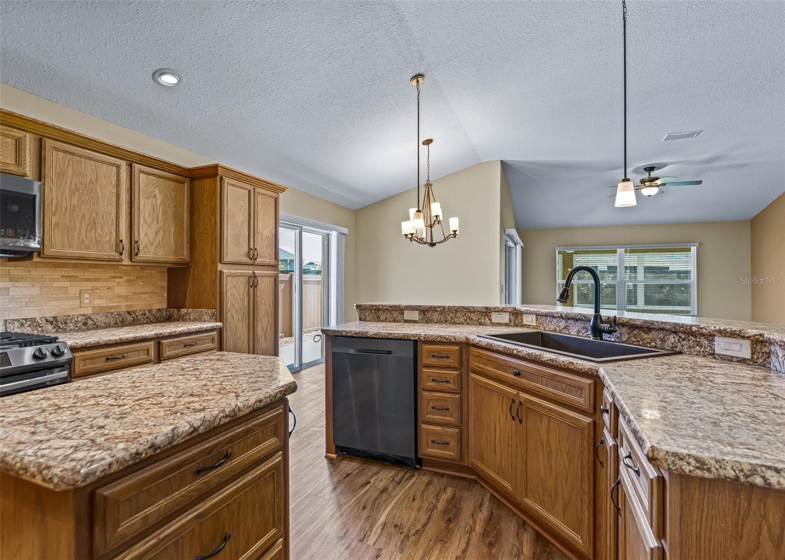 Villa at 2414 NELLIE RD, THE VILLAGES, photo 12 of 43