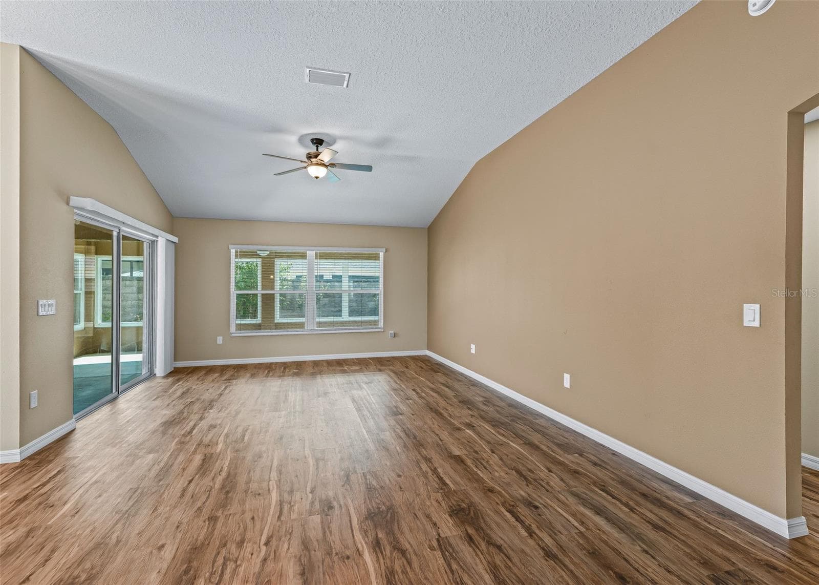 Villa at 2414 NELLIE RD, THE VILLAGES, photo 17 of 43
