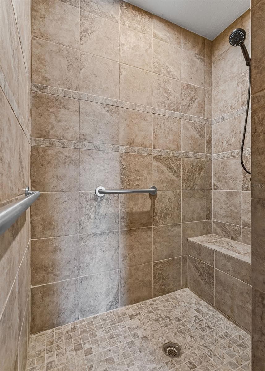 Villa at 2414 NELLIE RD, THE VILLAGES, photo 23 of 43