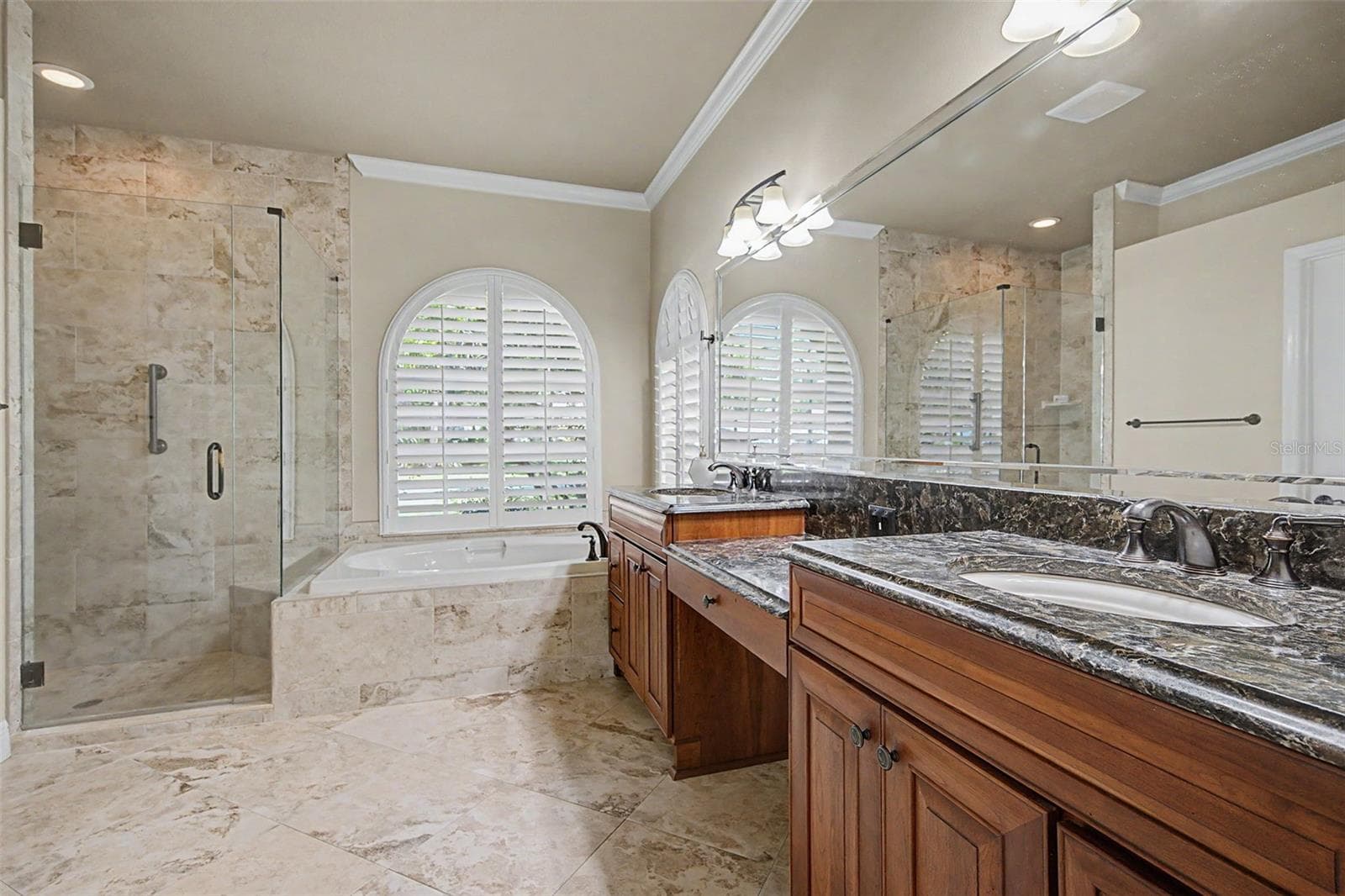 Single Family Residence at 1558 E LAKE WOODLANDS PKWY, OLDSMAR, photo 18 of 53