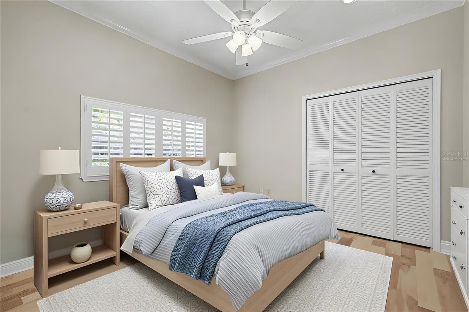 Virtually Staged - 1558 E LAKE WOODLANDS PKWY, OLDSMAR