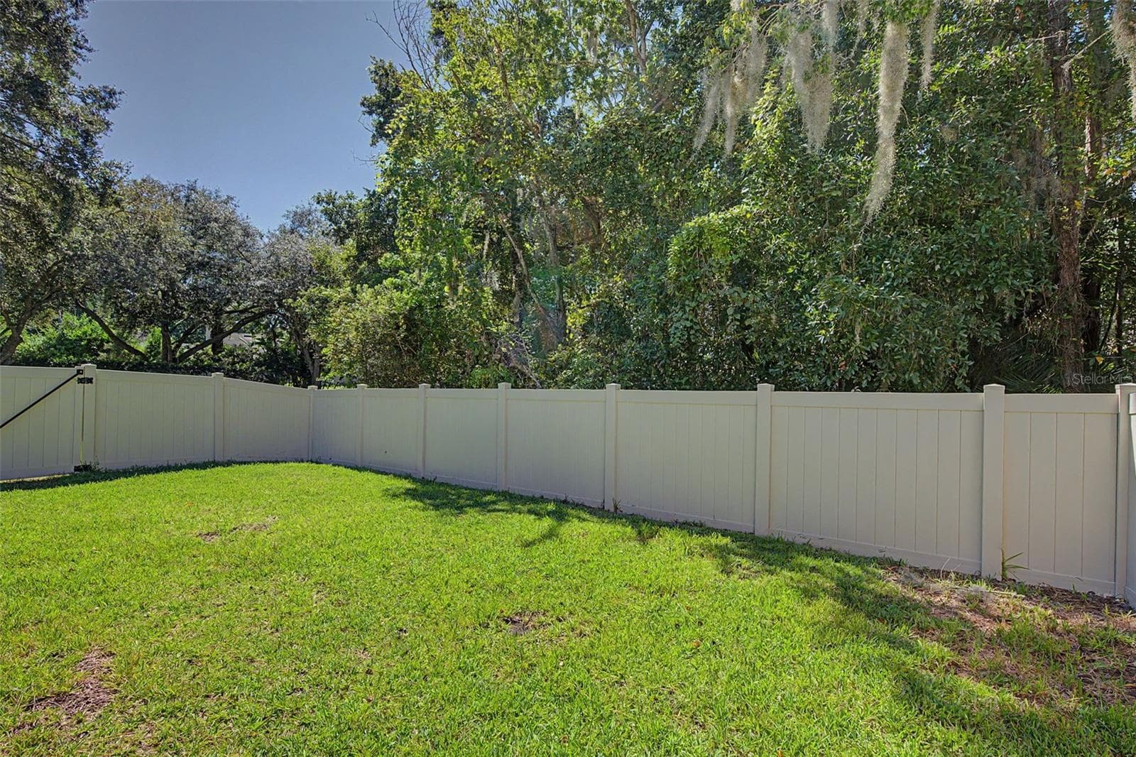 Single Family Residence at 1558 E LAKE WOODLANDS PKWY, OLDSMAR, photo 29 of 53