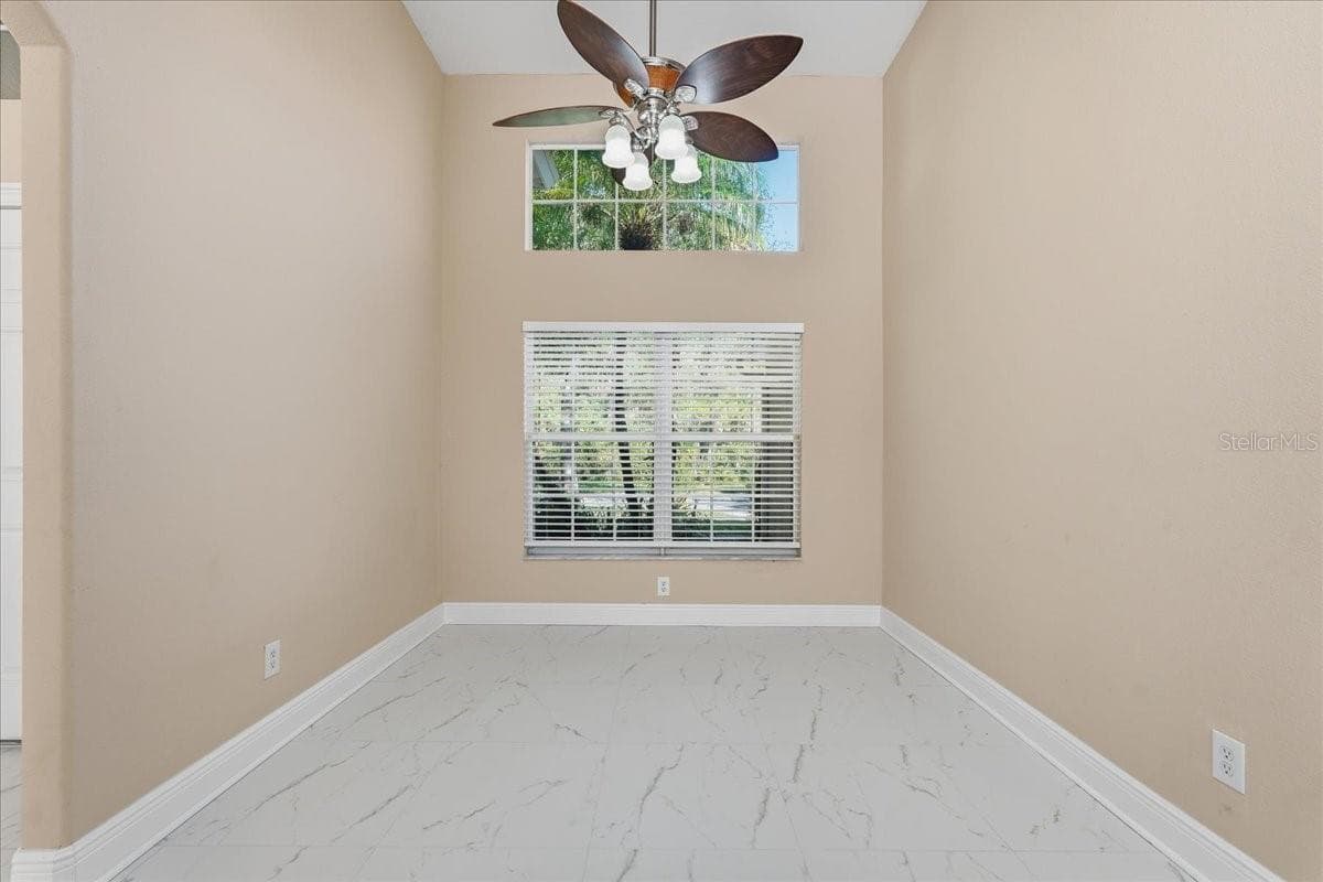 Single Family Residence at 8211 CANYON CREEK WAY, TAMPA, photo 19 of 78