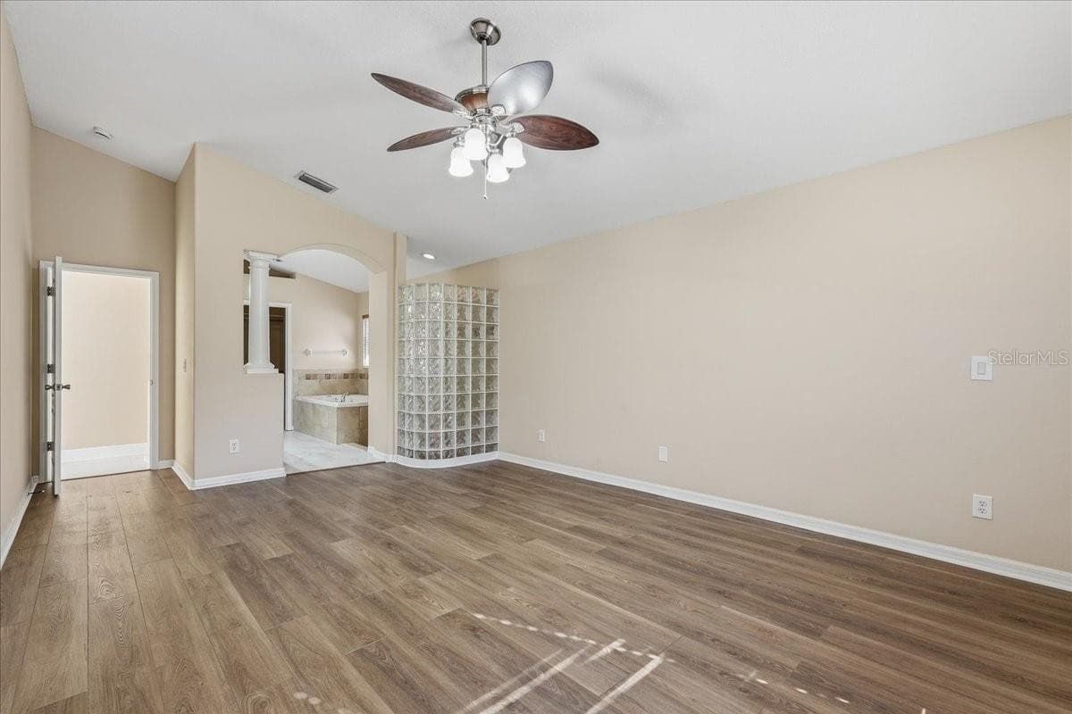 Single Family Residence at 8211 CANYON CREEK WAY, TAMPA, photo 27 of 78