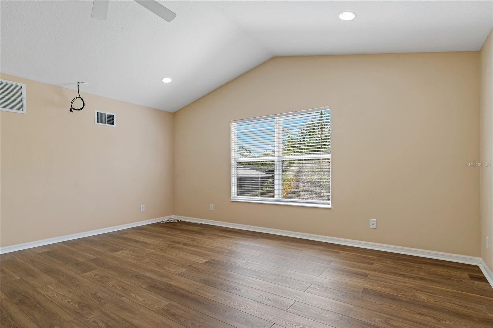 Single Family Residence at 8211 CANYON CREEK WAY, TAMPA, photo 44 of 78