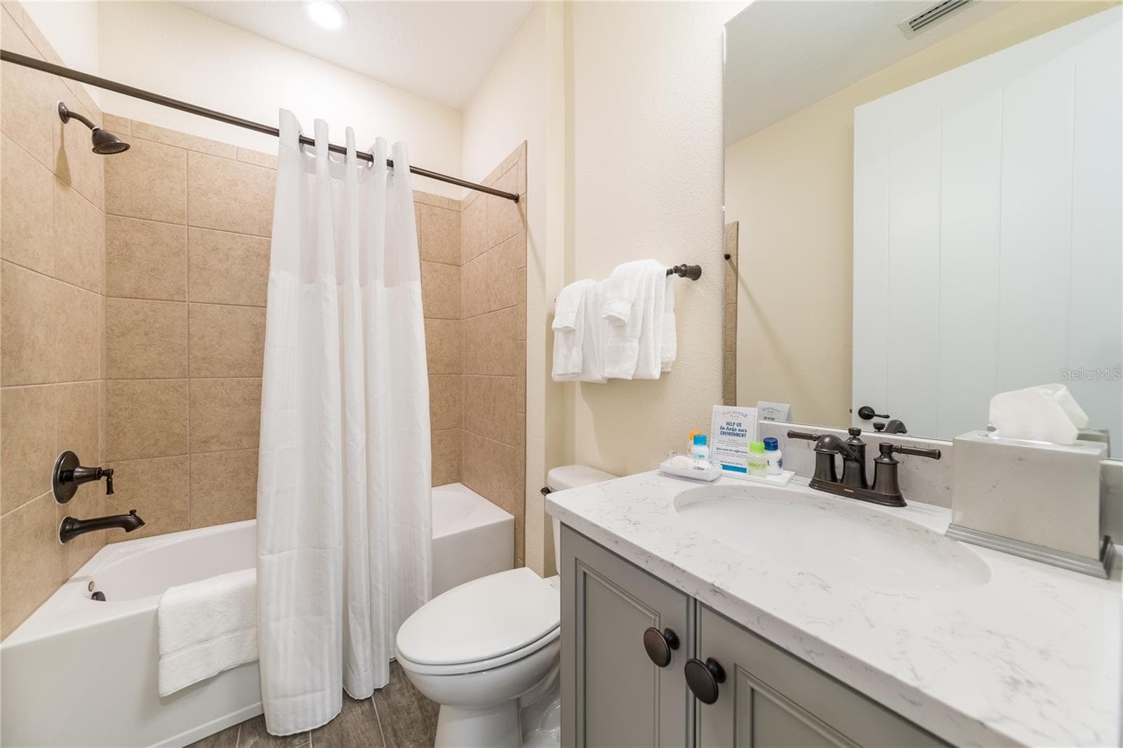 Single Family Residence at 8045 SURF ST, KISSIMMEE, photo 14 of 45