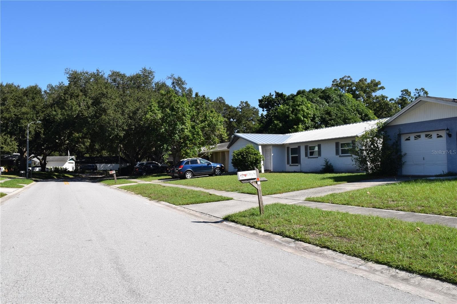 Single Family Residence at 1610 AMBERLEA DR N, DUNEDIN, photo 5 of 17