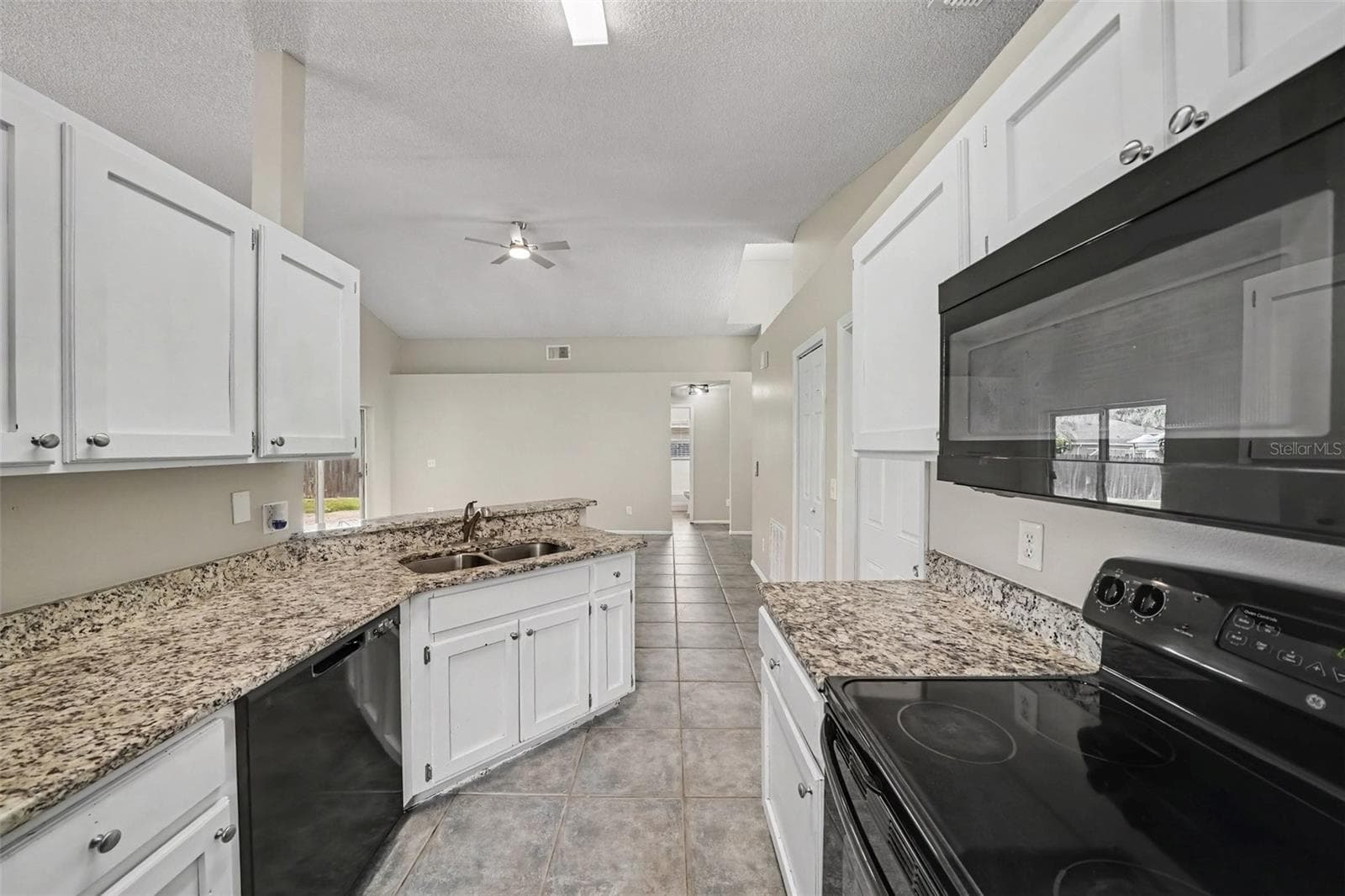 Single Family Residence at 1533 CYPRESS WOODS CIR, ST CLOUD, photo 9 of 23