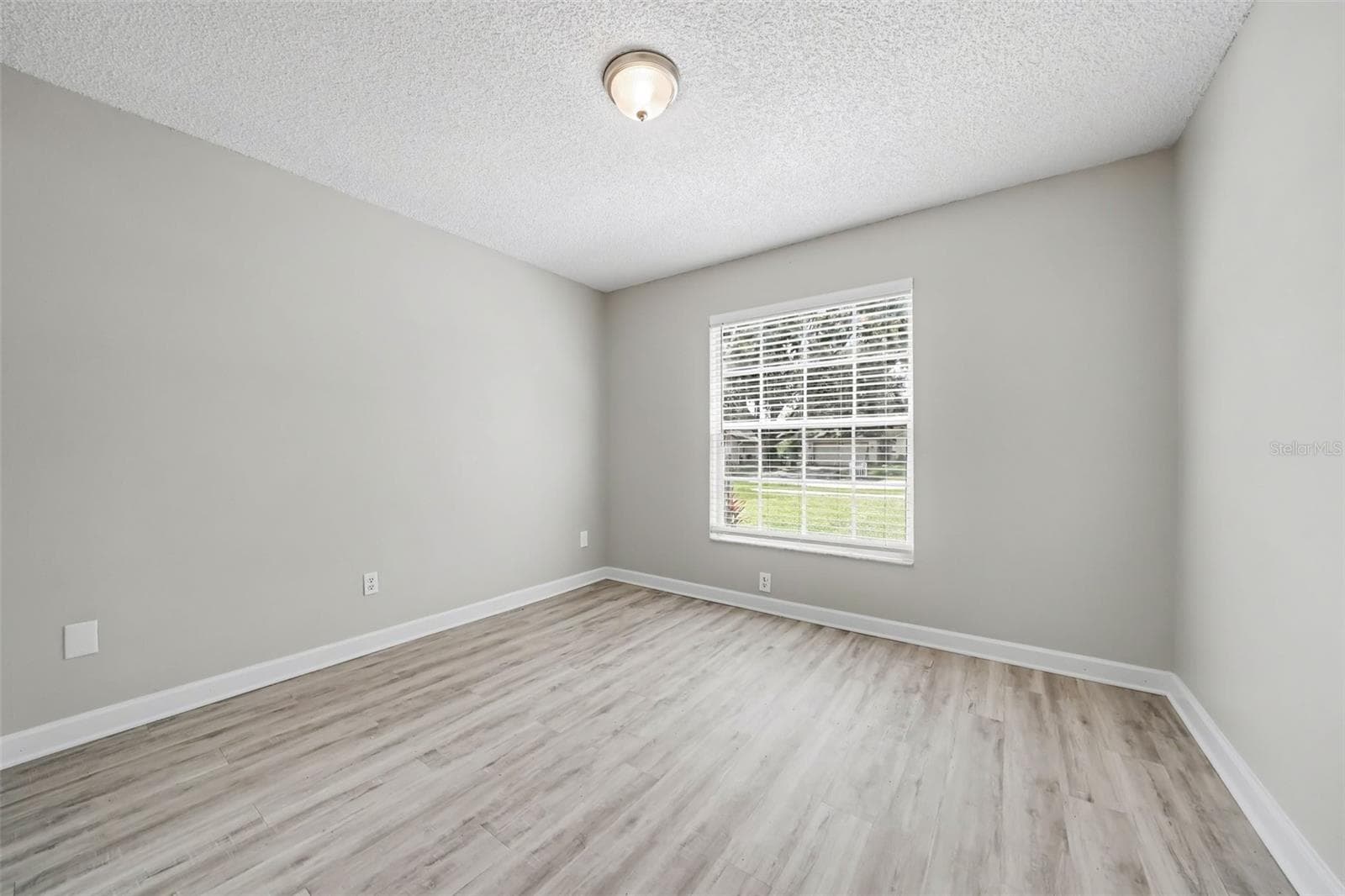 Single Family Residence at 1533 CYPRESS WOODS CIR, ST CLOUD, photo 13 of 23