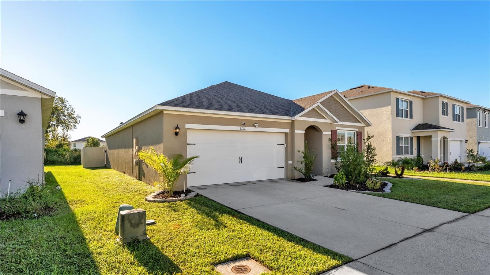Single Family Residence at 5606 SILTSTONE ST, LAKELAND, photo 2 of 34