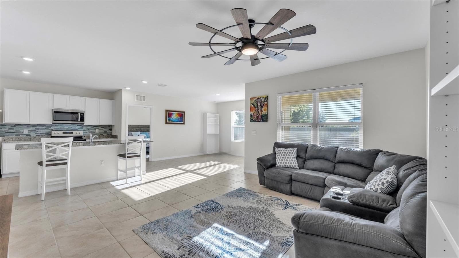 Single Family Residence at 5606 SILTSTONE ST, LAKELAND, photo 4 of 34