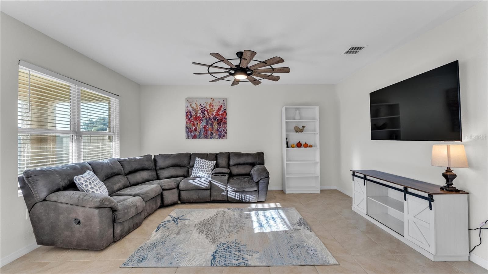 Single Family Residence at 5606 SILTSTONE ST, LAKELAND, photo 5 of 34