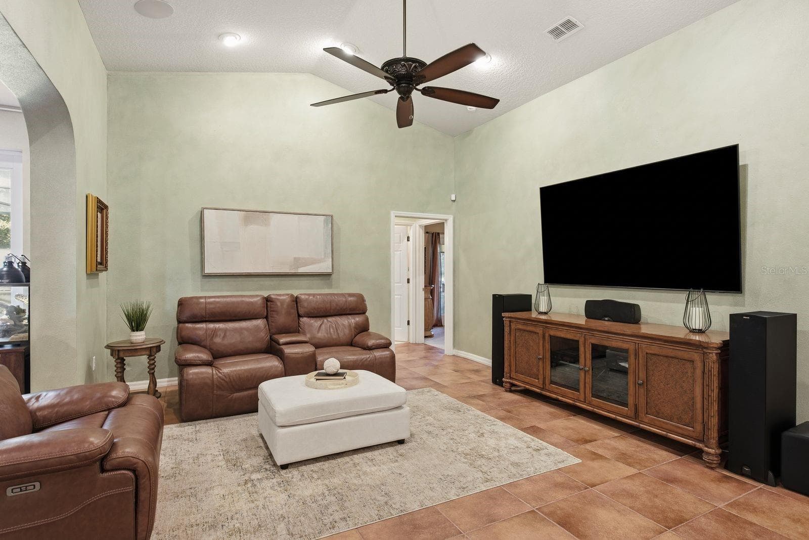 Single Family Residence at 580 S FLORIDA AVE, TARPON SPRINGS, photo 14 of 42