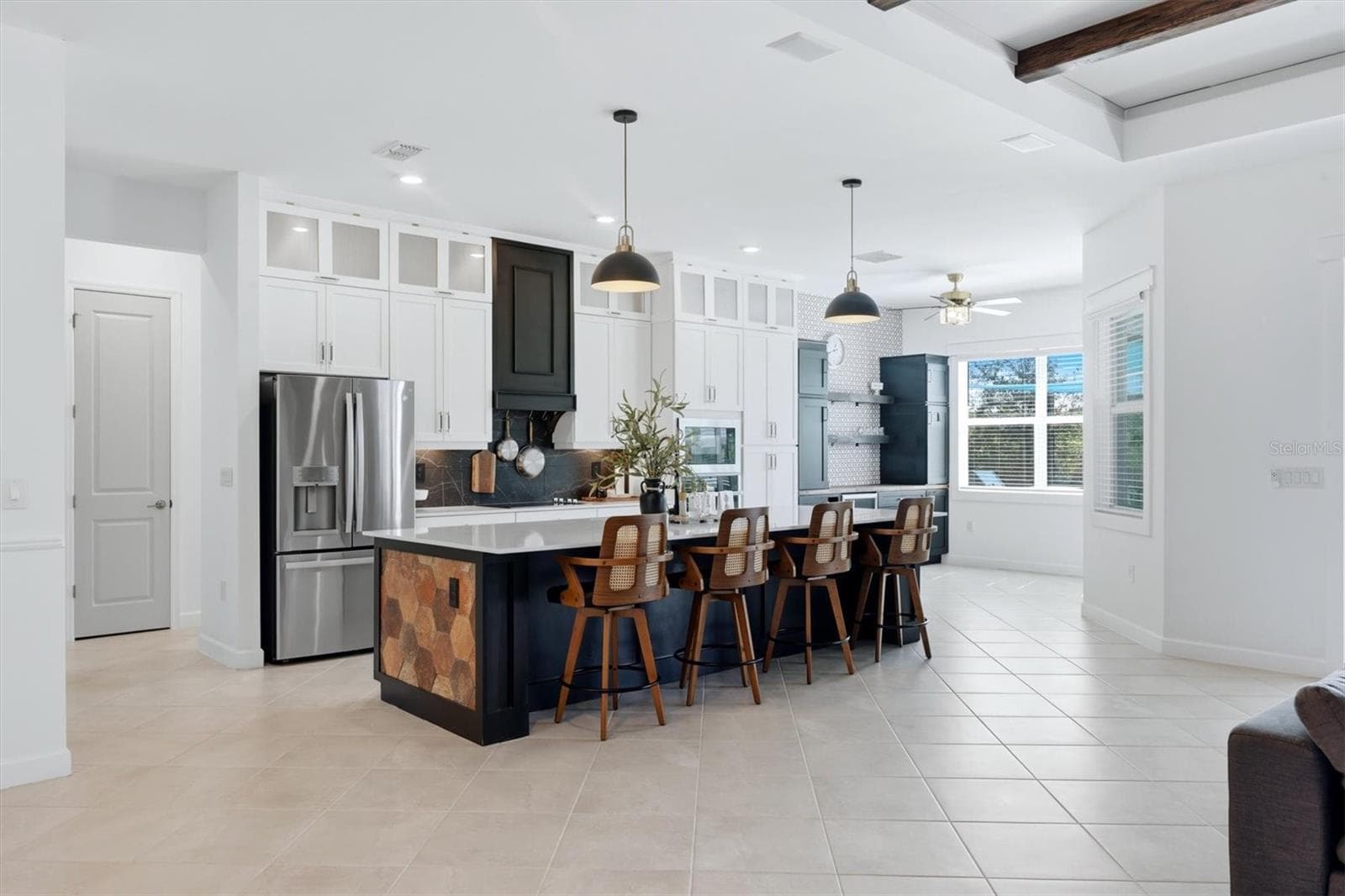 Single Family Residence at 15185 HENNIPEN CIR, PORT CHARLOTTE, photo 10 of 66