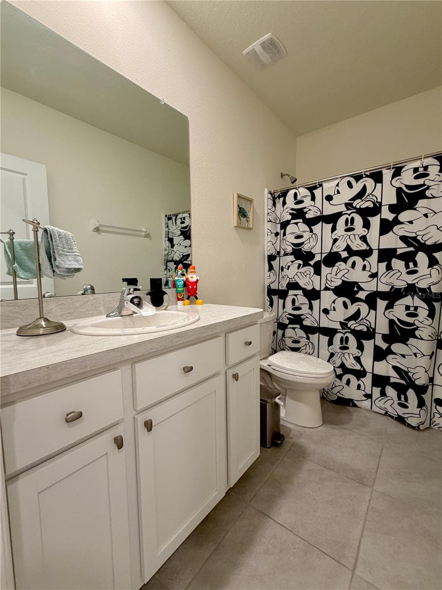 2nd full bath - 33075 FROSTED CLOVER WAY, WESLEY CHAPEL