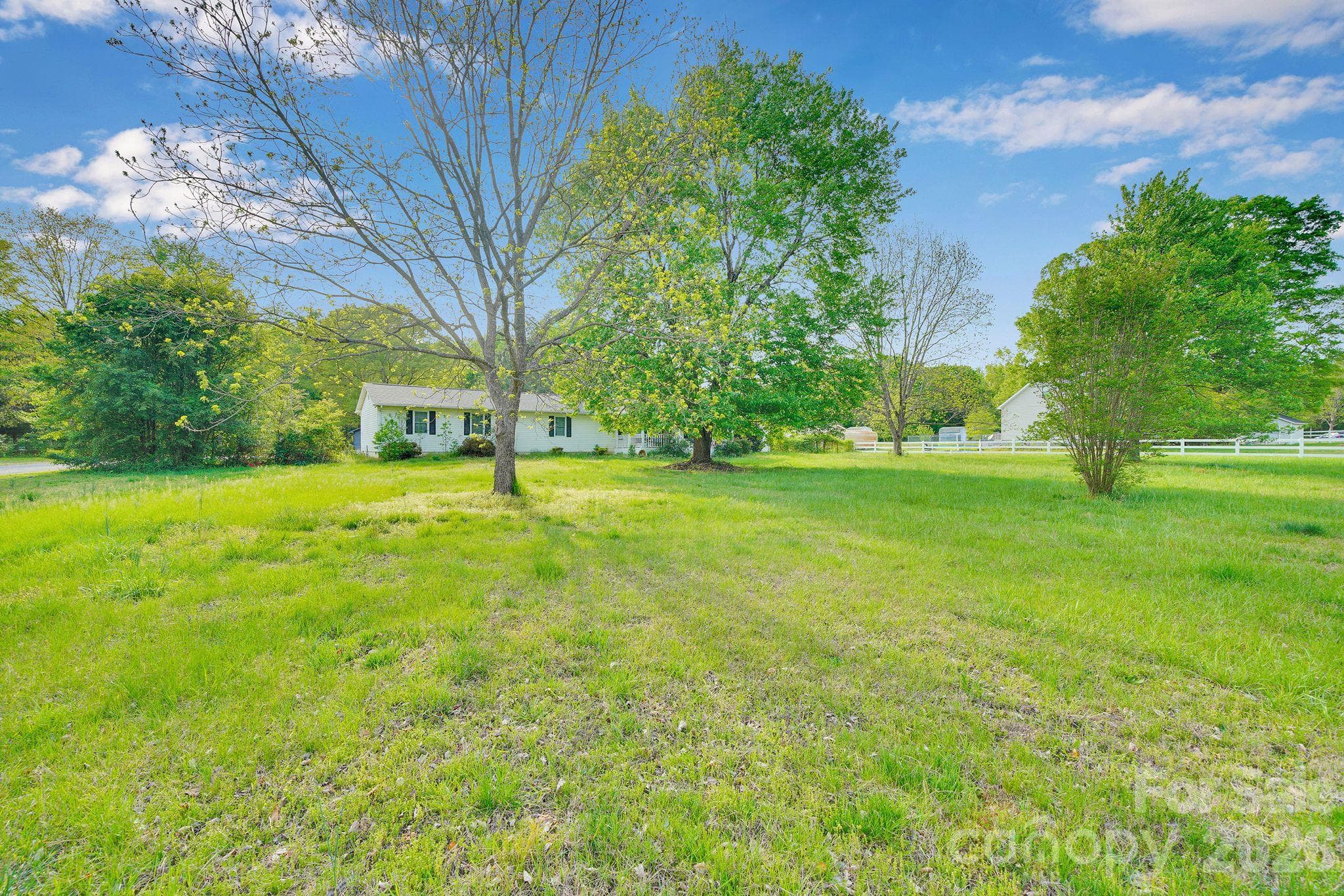 Single Family Residence at 1260 Russell Road, Rock Hill, photo 9 of 48