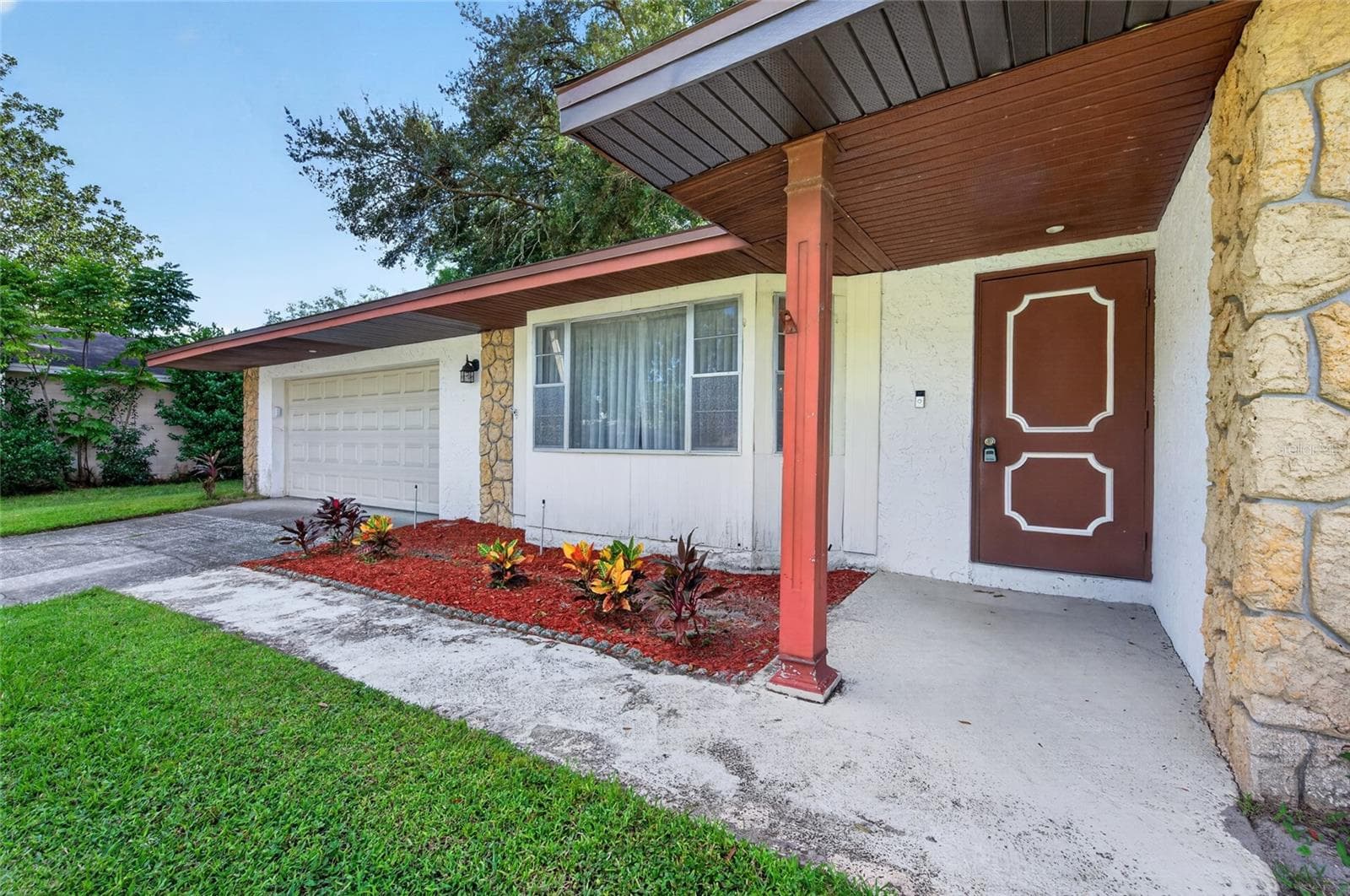 Single Family Residence at 608 PARKWOOD AVE, ALTAMONTE SPRINGS, photo 3 of 28