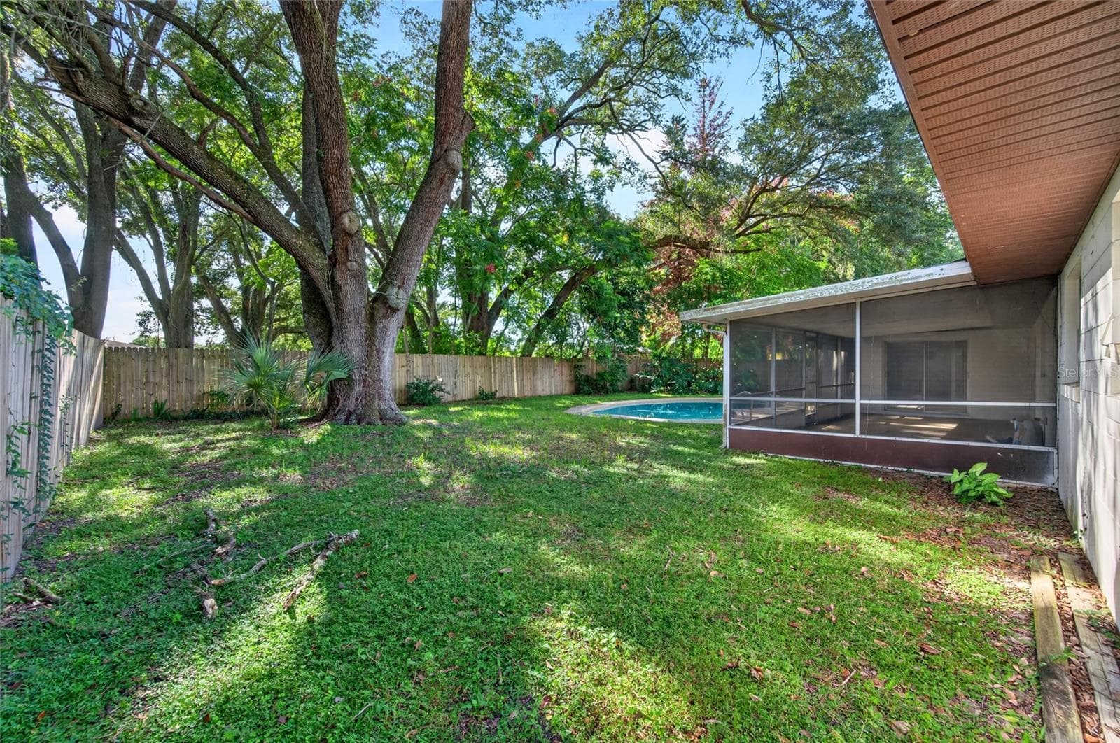 Single Family Residence at 608 PARKWOOD AVE, ALTAMONTE SPRINGS, photo 8 of 28