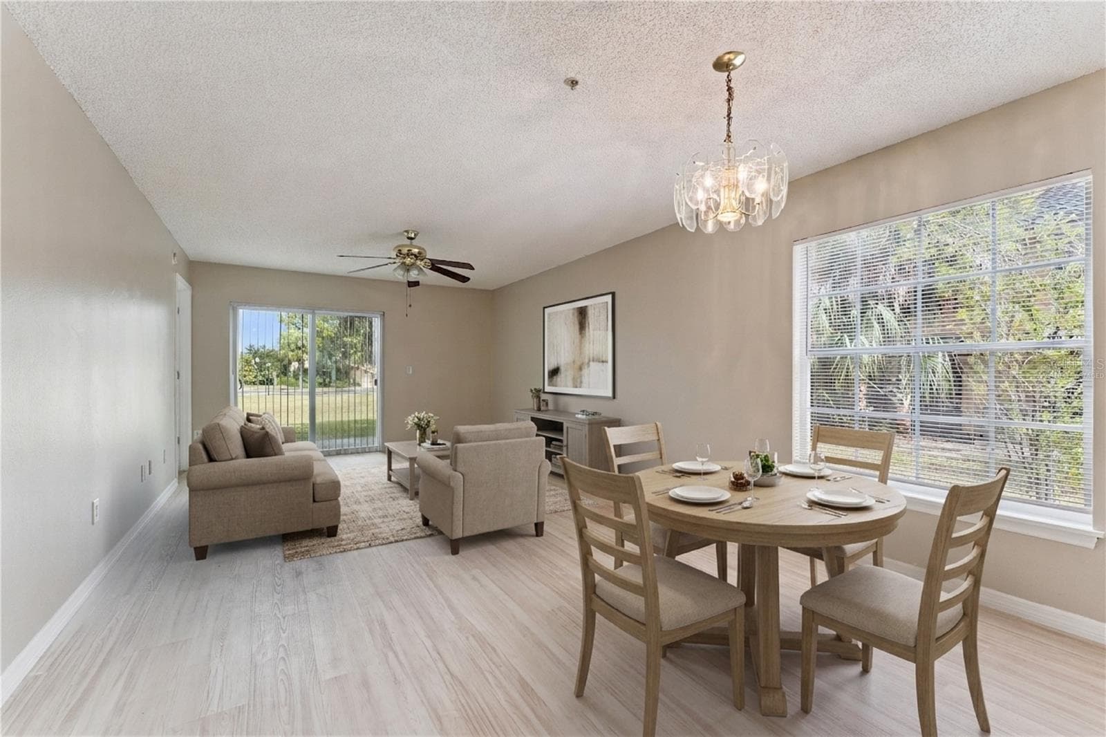 virtually staged furniture - 1192 N FAIRWAY DR #1192, APOPKA