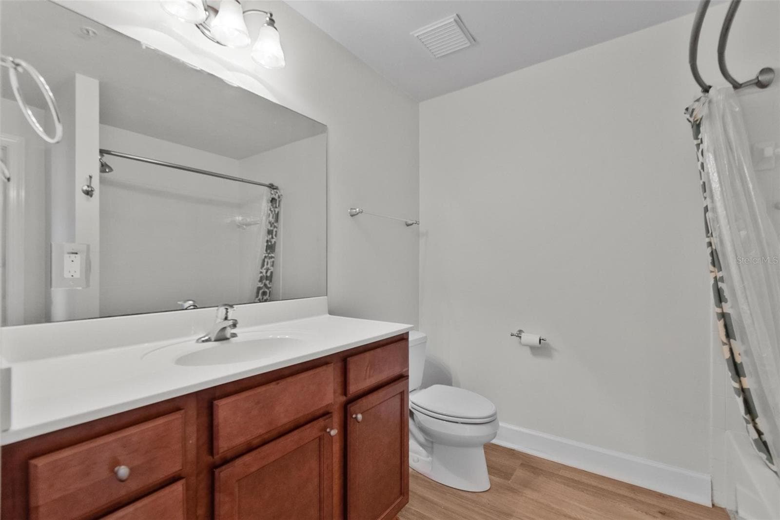 Guest Bathroom - 300 BELLA HARBOR CT #101, PALM COAST