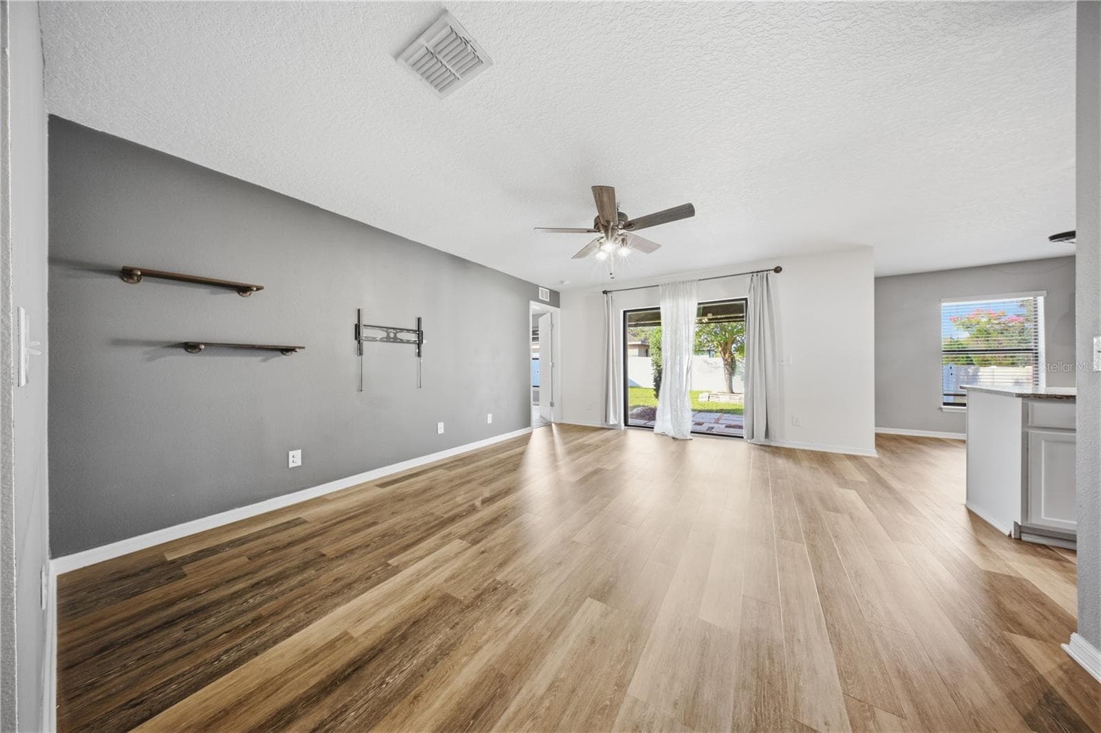 Single Family Residence at 1151 WOODLARK DR, HAINES CITY, photo 5 of 42