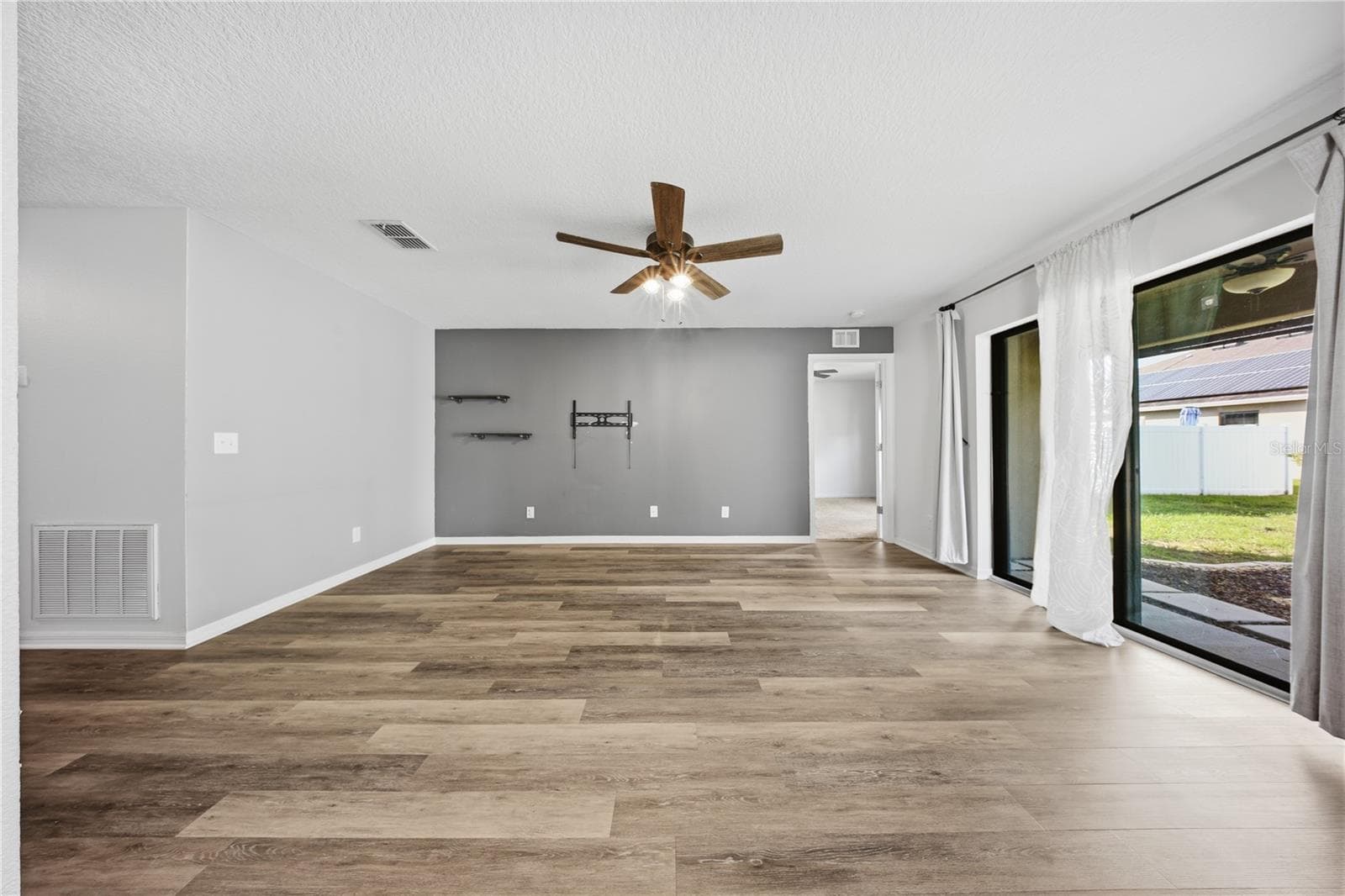 Single Family Residence at 1151 WOODLARK DR, HAINES CITY, photo 8 of 42