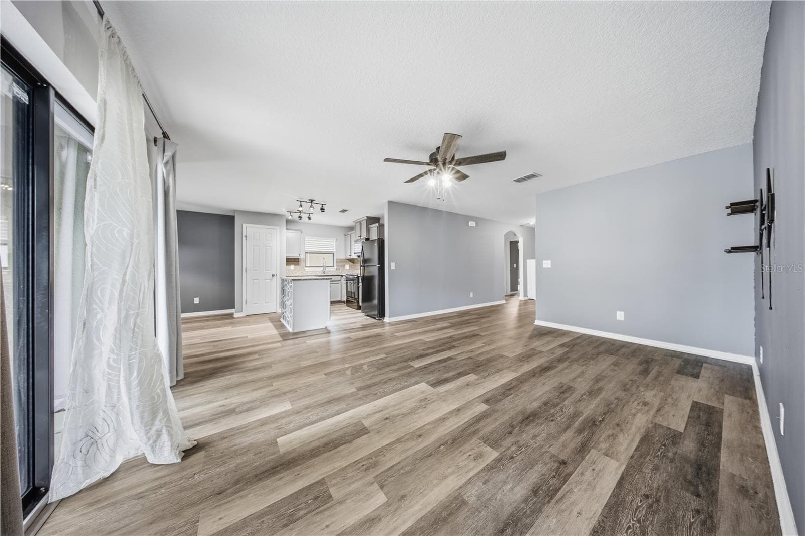 Single Family Residence at 1151 WOODLARK DR, HAINES CITY, photo 10 of 42