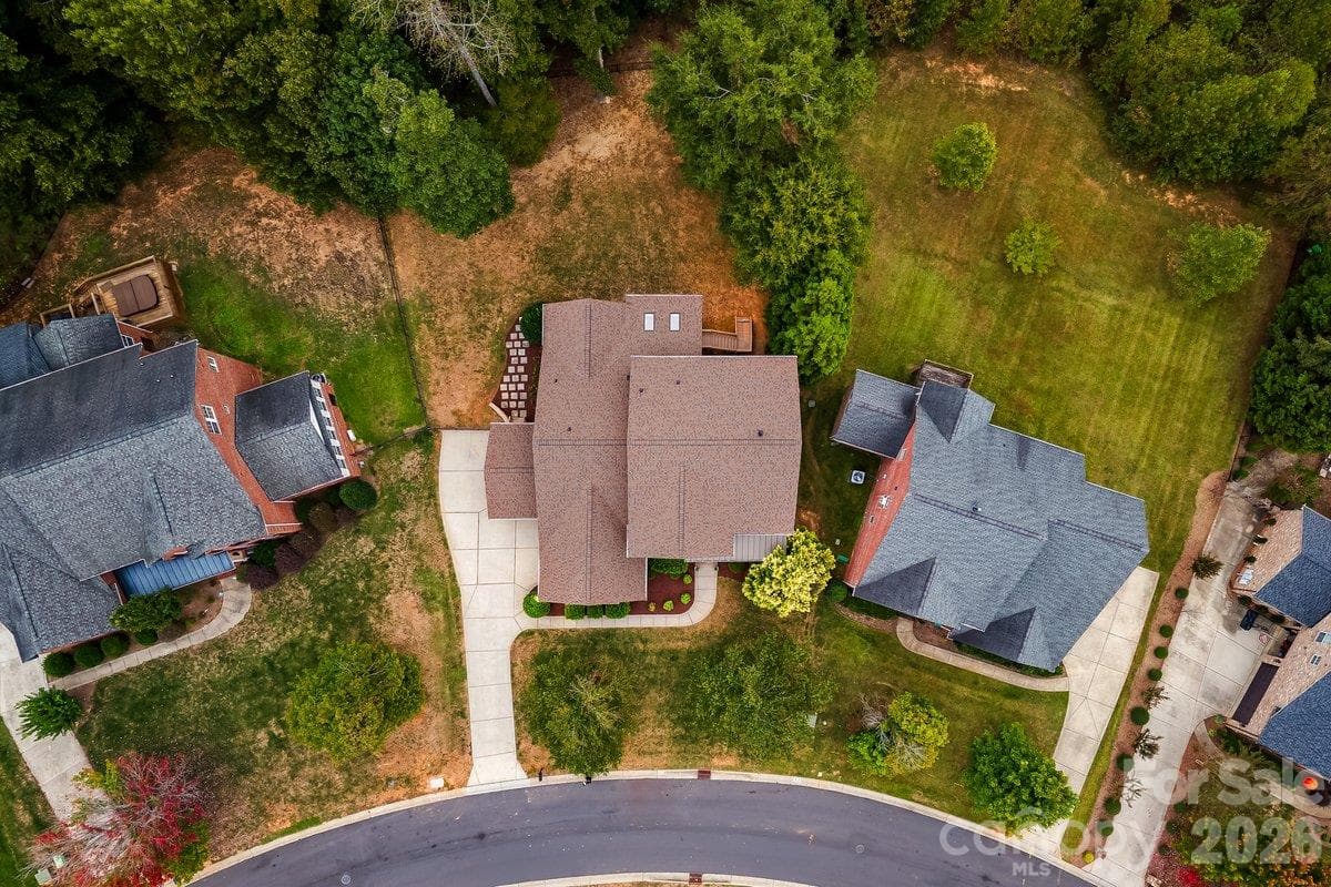 Single Family Residence at 7123 Yellowhorn Trail, Waxhaw, photo 13 of 55