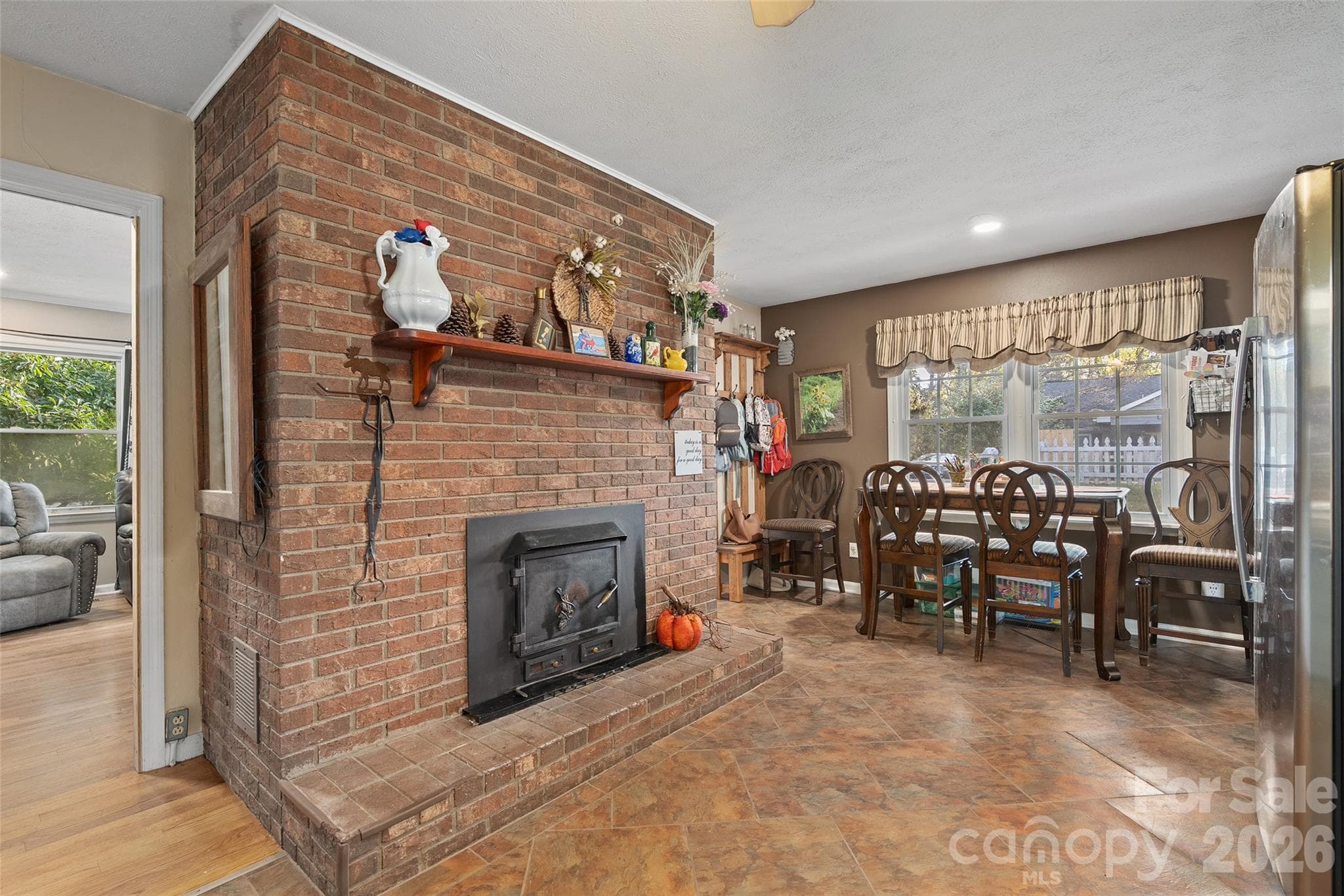 Single Family Residence at 213 Oakmont Drive, Canton, photo 12 of 28