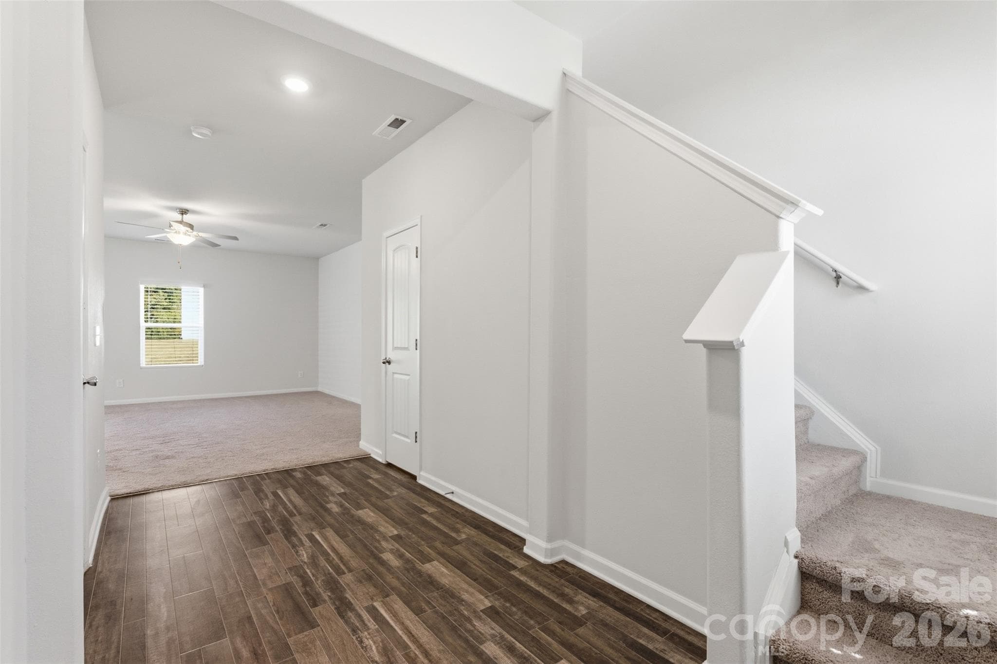 Single Family Residence at 5335 Upton Place, Charlotte, photo 4 of 19