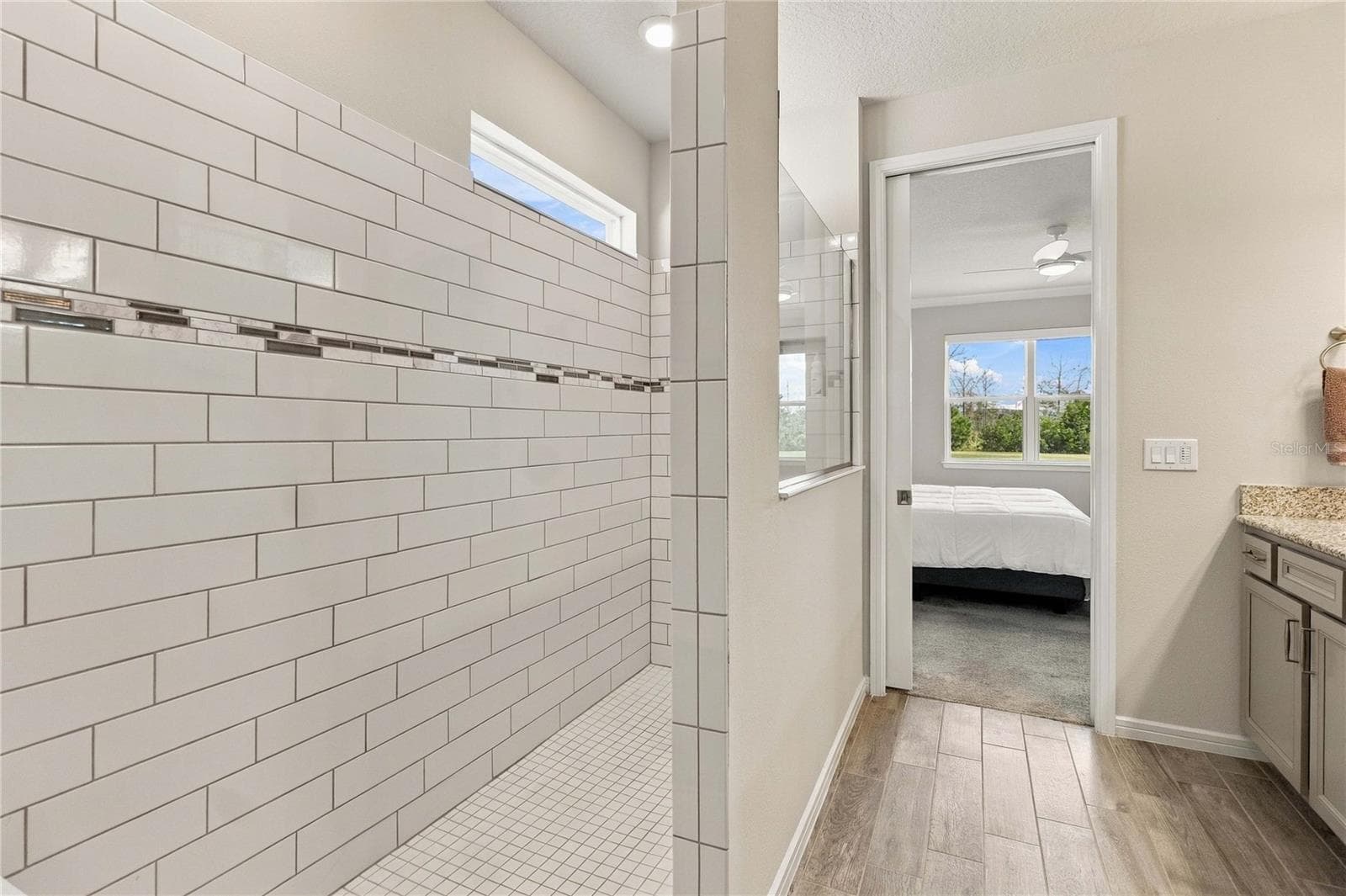 Walk-in Shower - 2781 NATURE VIEW RD, ST CLOUD