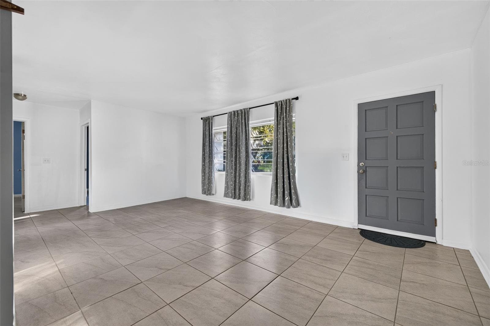 Single Family Residence at 1835 WEST DR, CLEARWATER, photo 4 of 23
