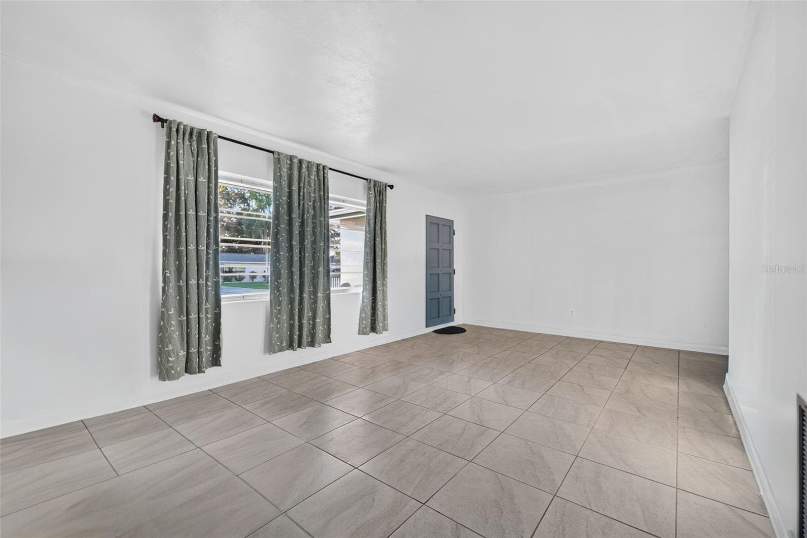 Single Family Residence at 1835 WEST DR, CLEARWATER, photo 7 of 23