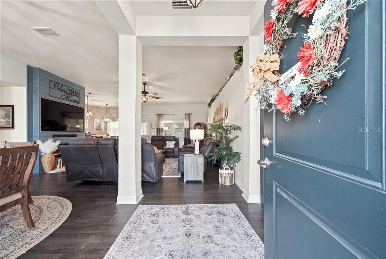 Front door entry way - 3698 FANTASY WAY, BROOKSVILLE