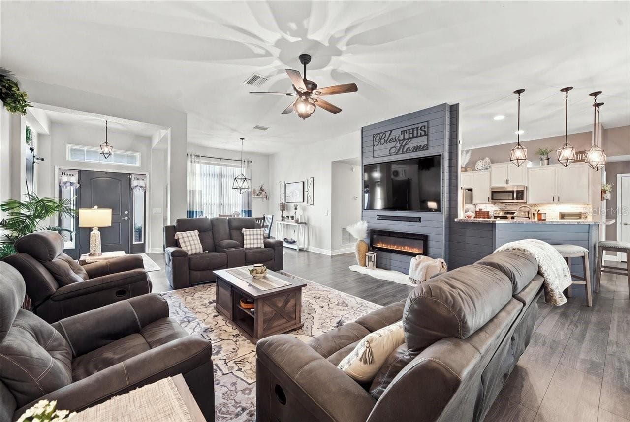 Living Room - 3698 FANTASY WAY, BROOKSVILLE