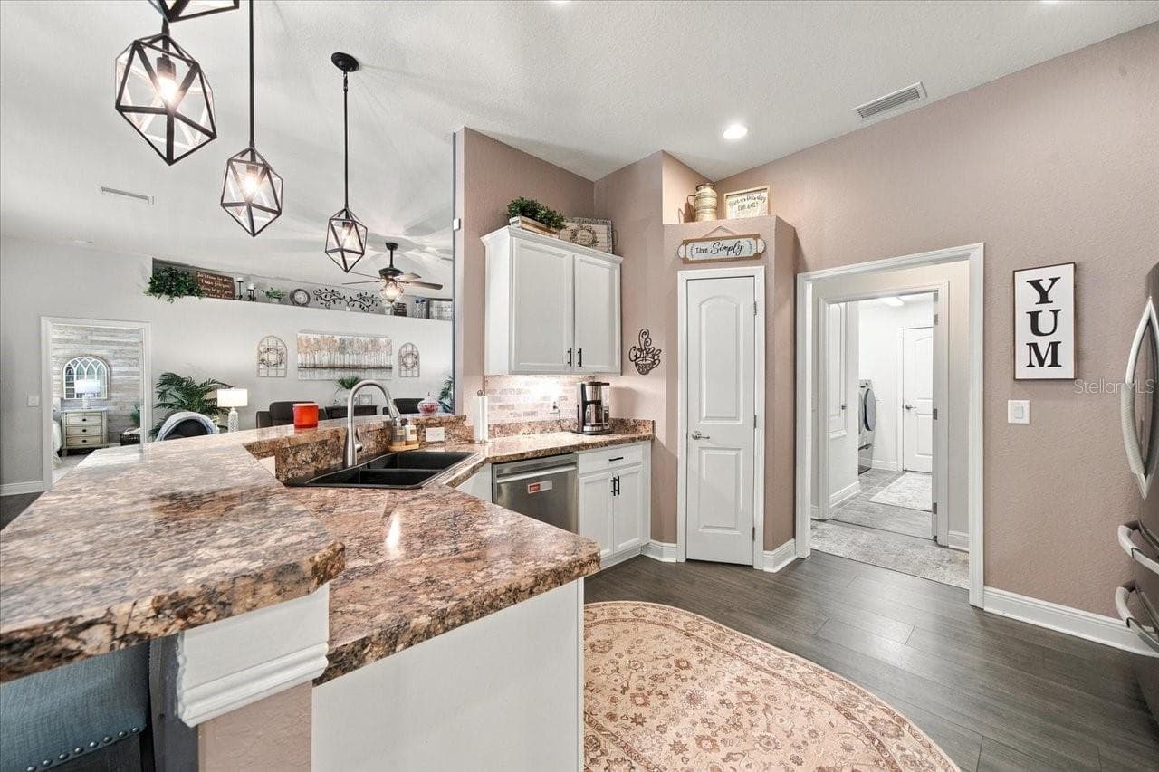 Kitchen - 3698 FANTASY WAY, BROOKSVILLE