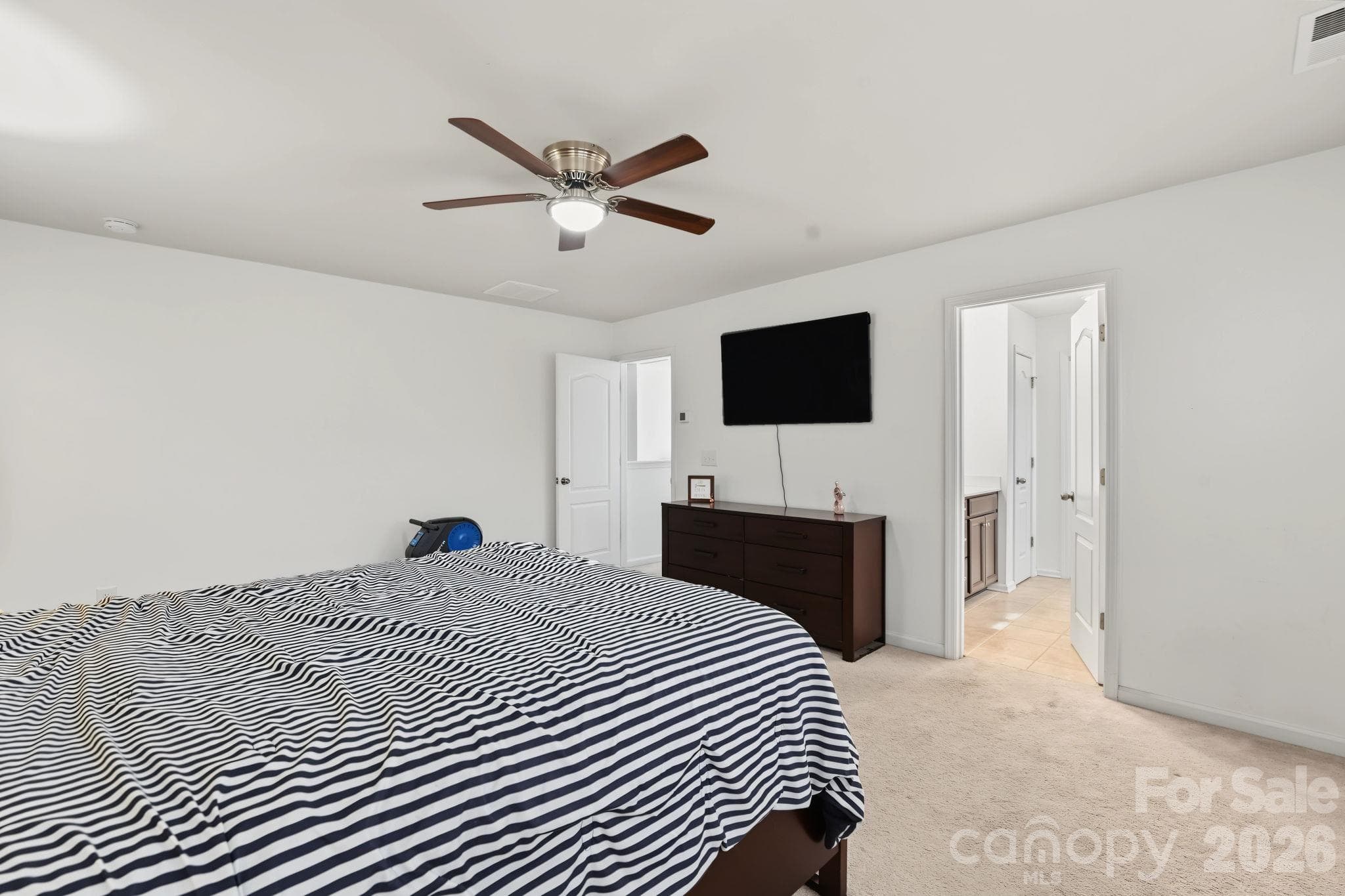 Single Family Residence at 1122 Loggerhead Drive, Lancaster, photo 34 of 45