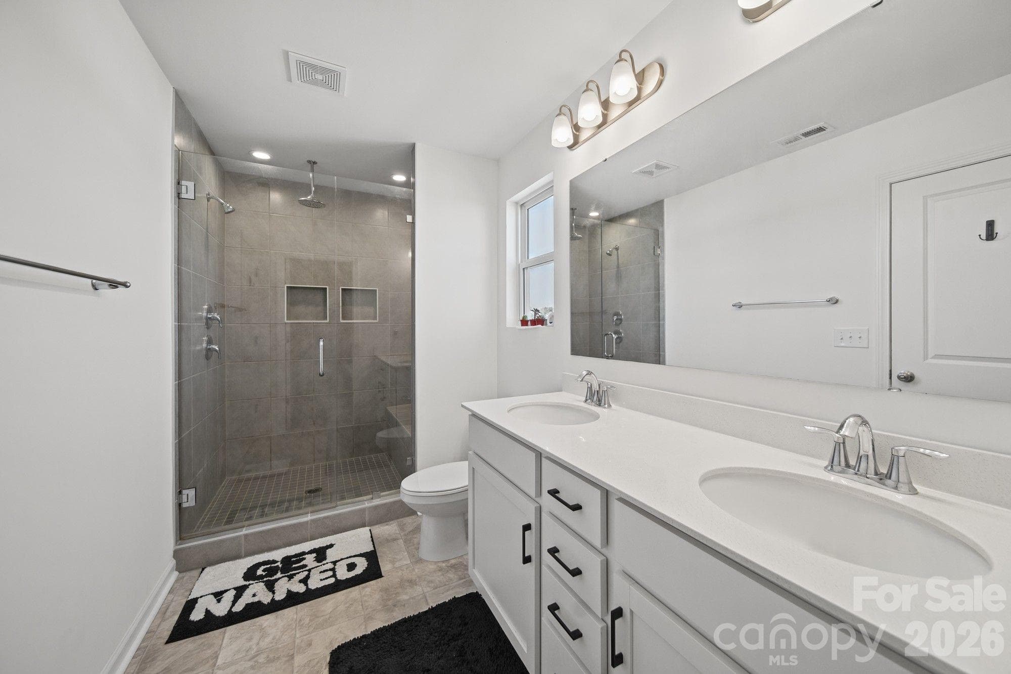 Primary en-suite Bath - 6332 Rocky Wagon Lane SW, Concord