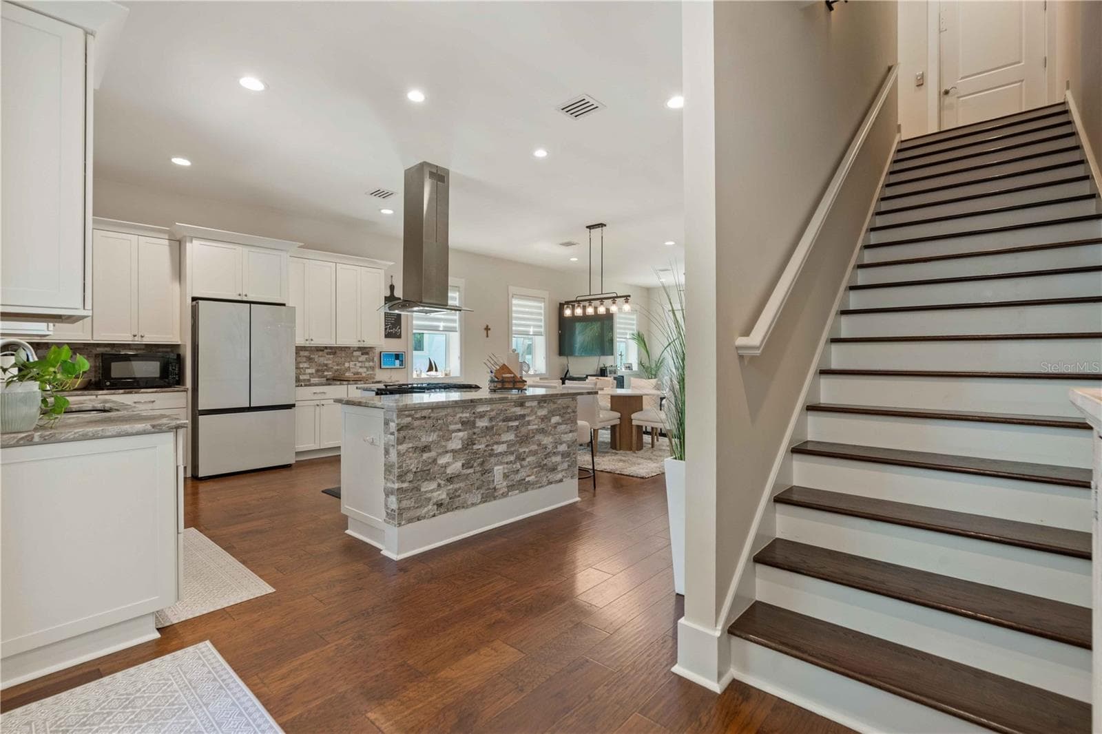 Townhouse at 1413 BAYSHORE BLVD #2, DUNEDIN, photo 24 of 85