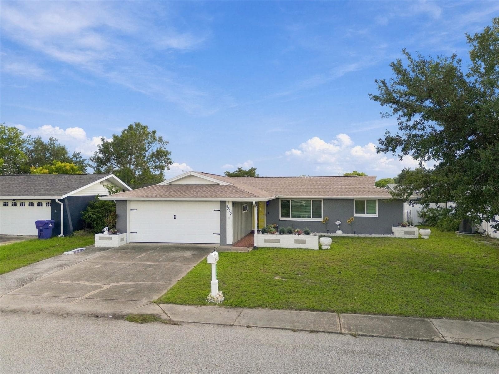 Single Family Residence at 9520 GLEN MOOR LN, PORT RICHEY, photo 4 of 50