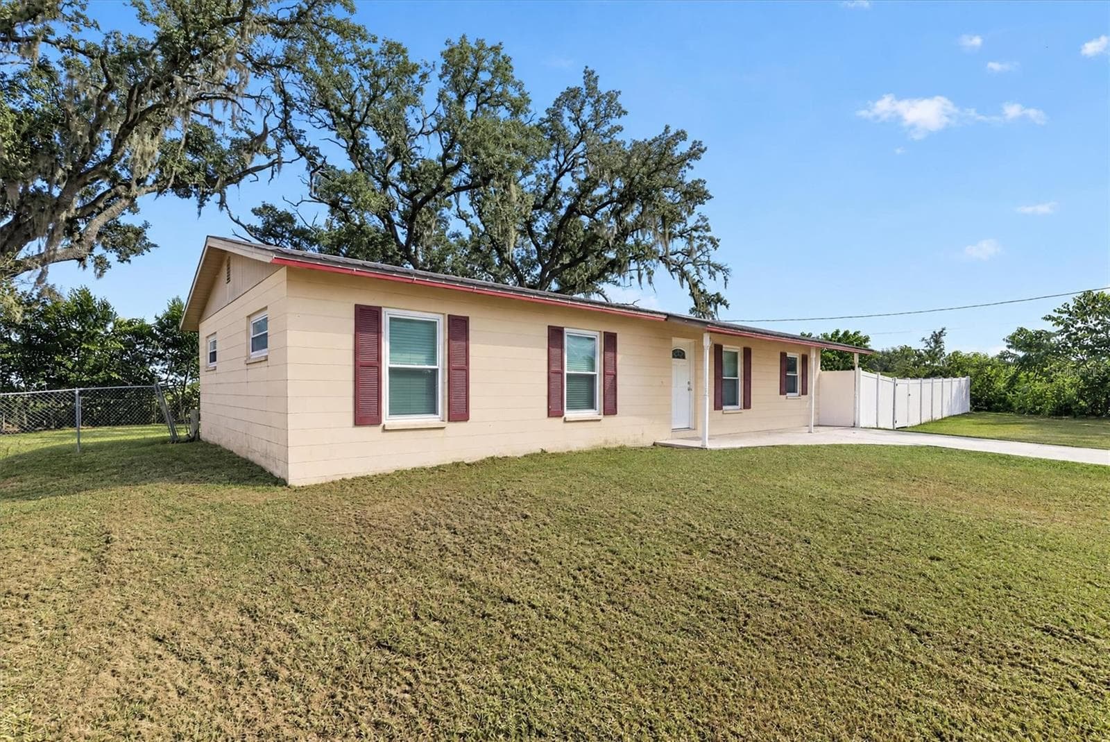 Single Family Residence at 14734 MITCHELL ST, DADE CITY, photo 4 of 49