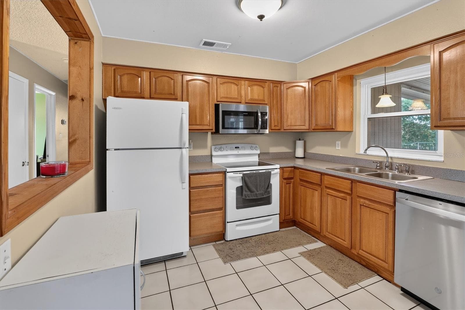 Single Family Residence at 14734 MITCHELL ST, DADE CITY, photo 12 of 49