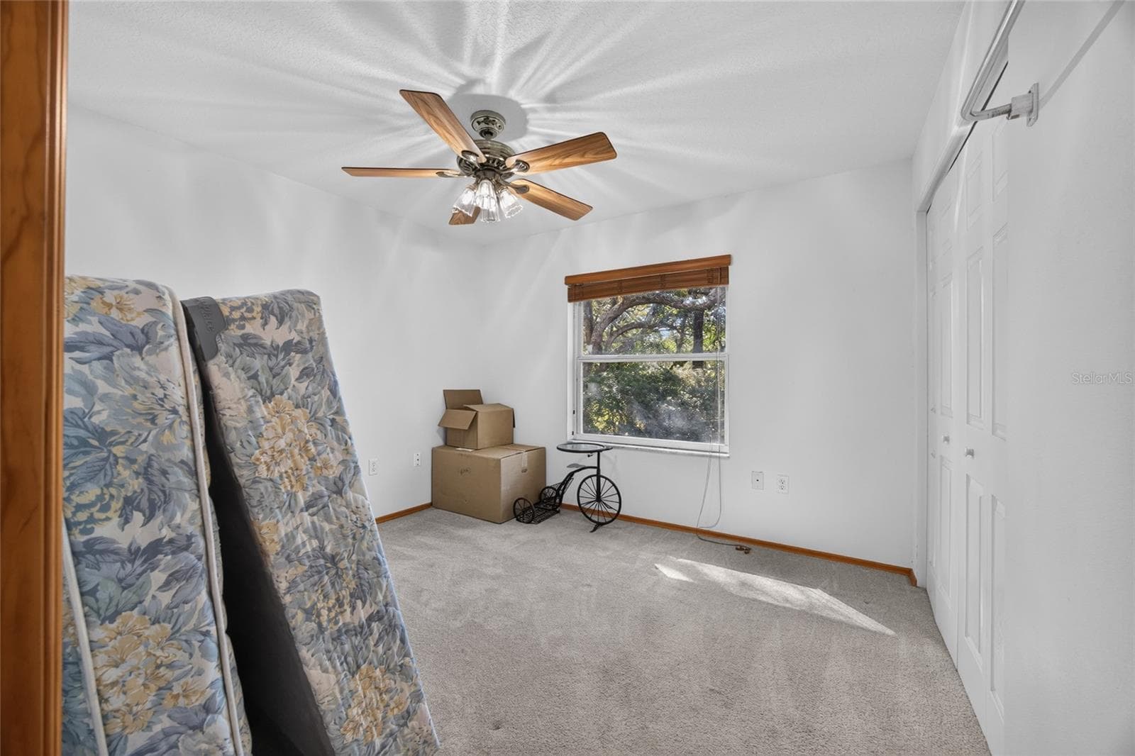 Single Family Residence at 2702 E POSSUM CT, INVERNESS, photo 24 of 53