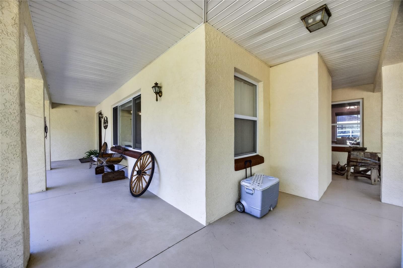 Single Family Residence at 2702 E POSSUM CT, INVERNESS, photo 30 of 53