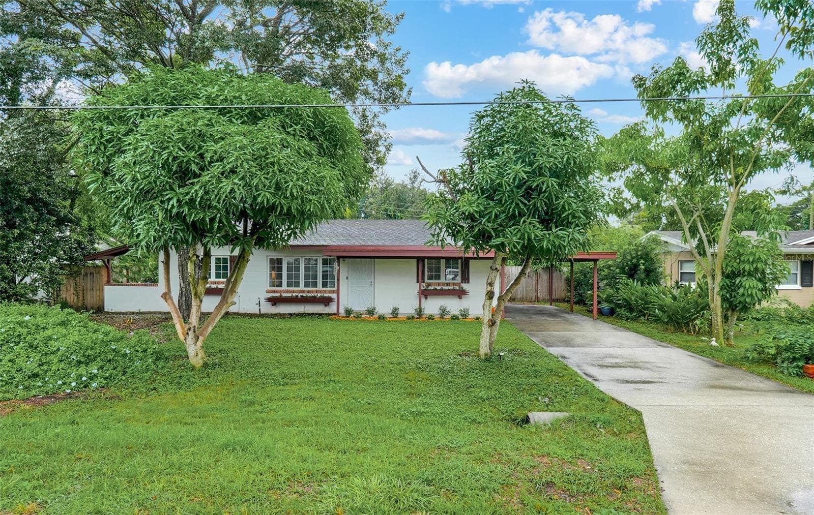 Single Family Residence at 3607 S CRYSTAL LAKE DR, ORLANDO, photo 6 of 42