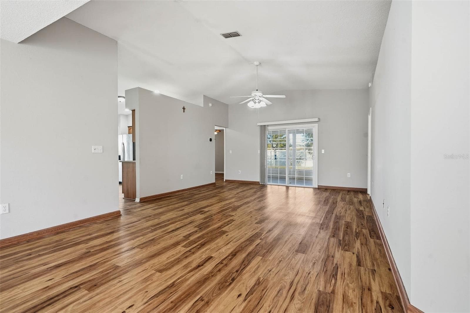 Single Family Residence at 29307 KAPALUA WAY, SAN ANTONIO, photo 2 of 52