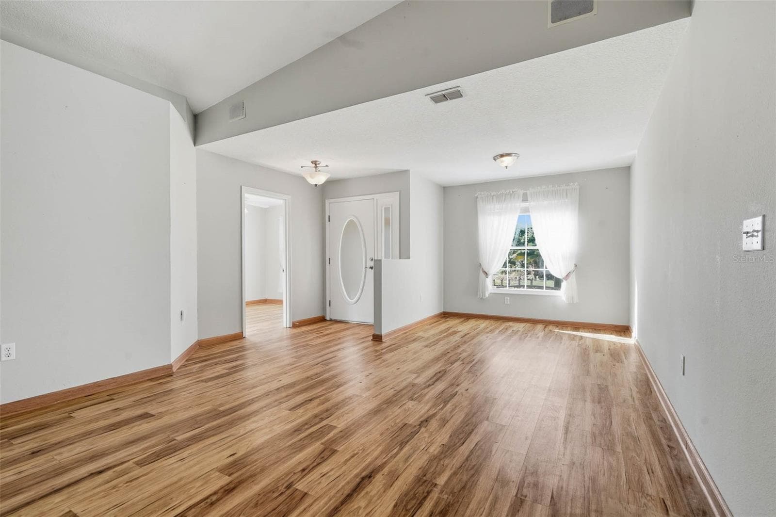 Single Family Residence at 29307 KAPALUA WAY, SAN ANTONIO, photo 12 of 52