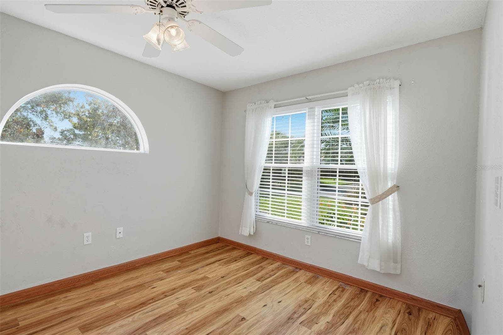 Single Family Residence at 29307 KAPALUA WAY, SAN ANTONIO, photo 17 of 52