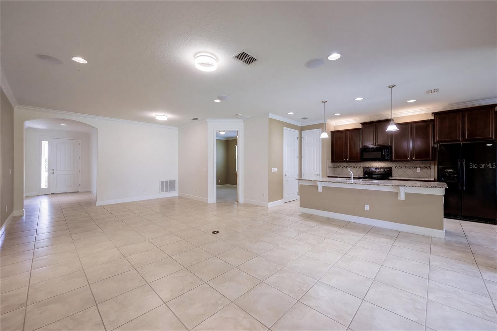 Single Family Residence at 11843 PADUA LN, ORLANDO, photo 8 of 29