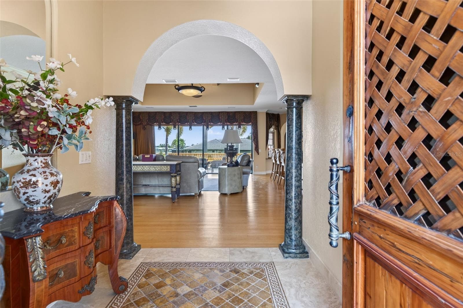 Single Family Residence at 316 W BAY DR, VENICE, photo 11 of 100